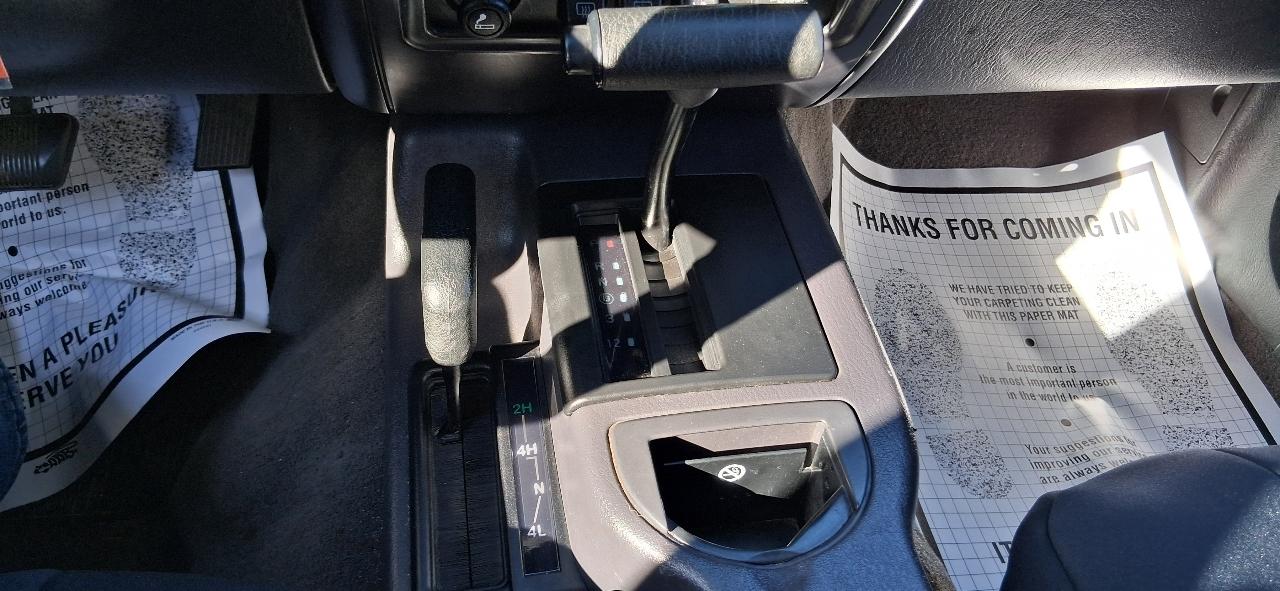 Jeep Cherokee 4dr Classic 4WD 1999