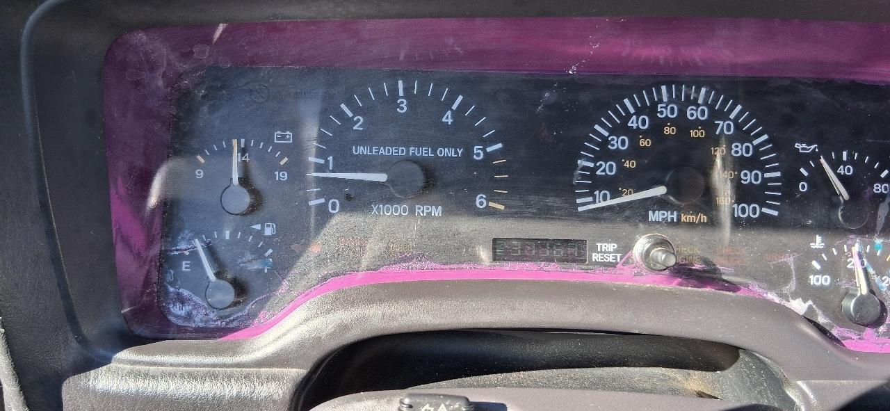 Jeep Cherokee 4dr Classic 4WD 1999
