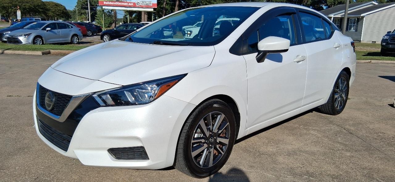 Nissan Versa SV CVT 2022