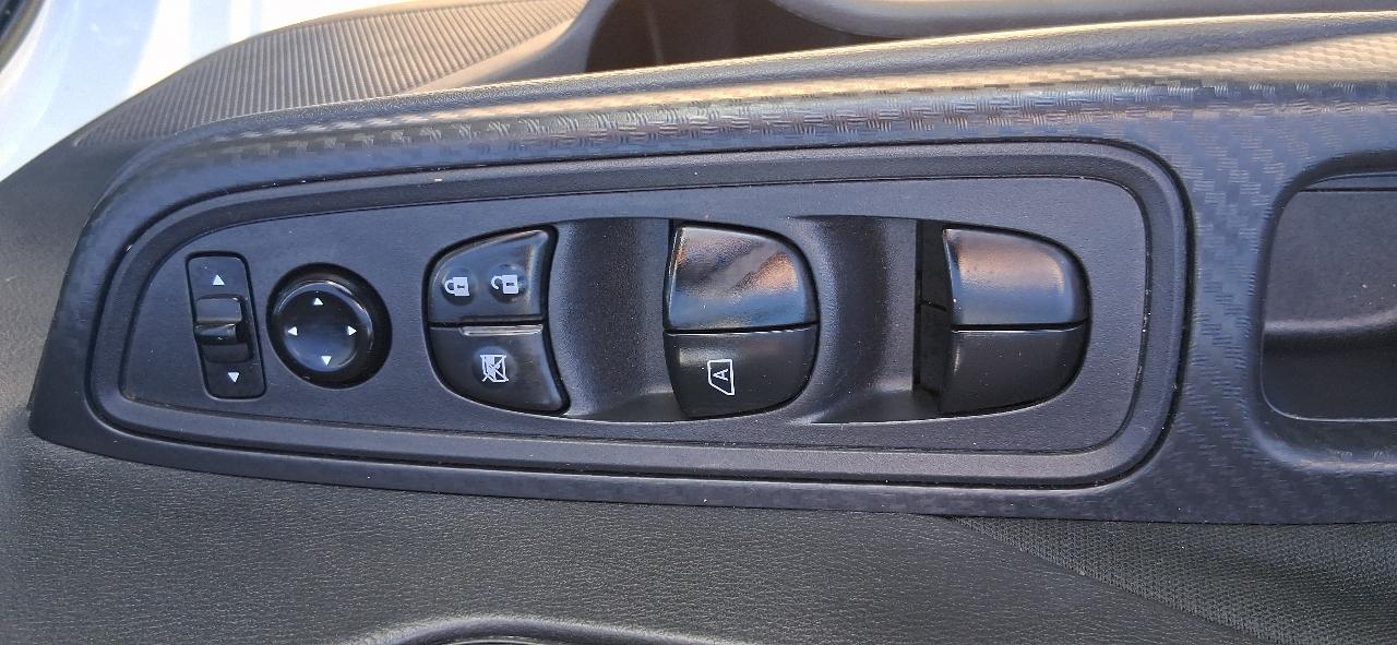 Nissan Versa SV CVT 2022