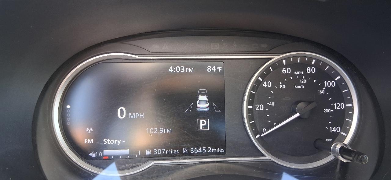 Nissan Versa SV CVT 2022
