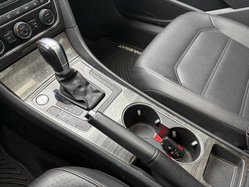 Volkswagen Passat SE 2018