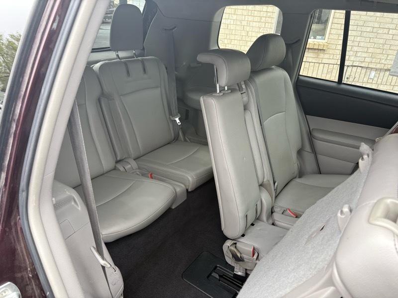 Toyota Highlander Limited 4WD 2011