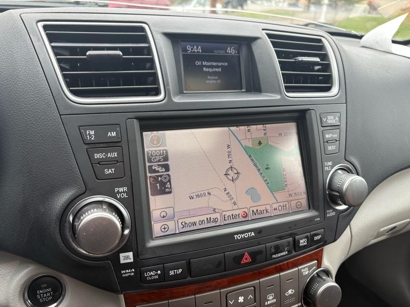 Toyota Highlander Limited 4WD 2011