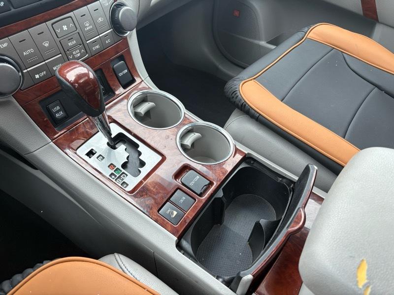 Toyota Highlander Limited 4WD 2011