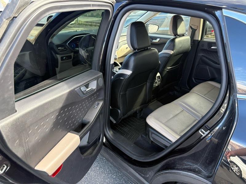 Ford Escape Titanium 4WD 2020