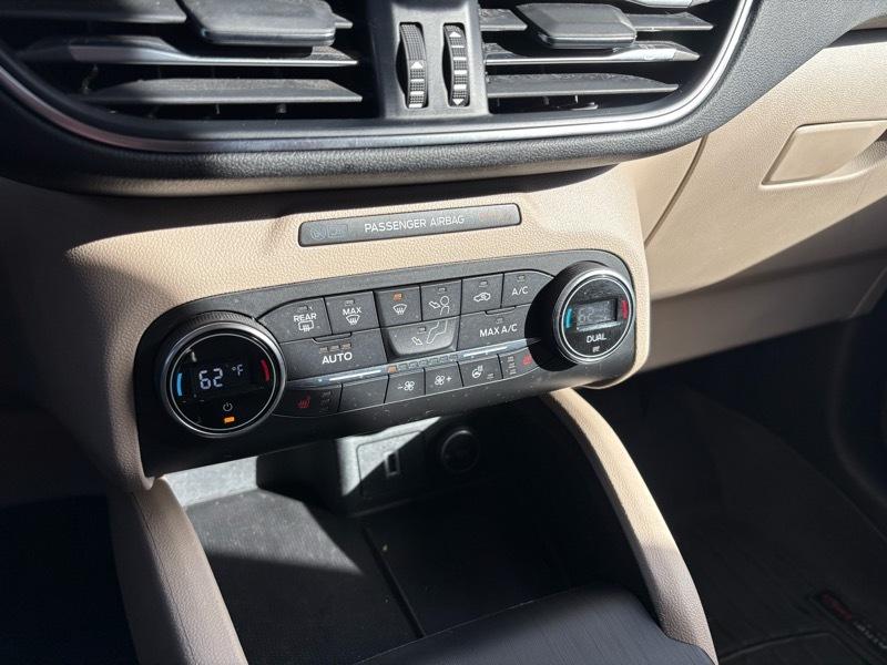 Ford Escape Titanium 4WD 2020