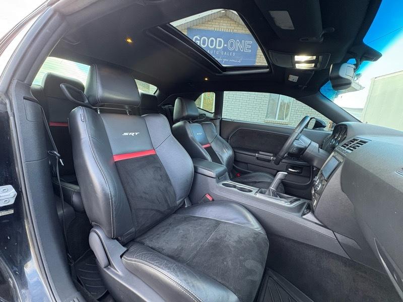 Dodge Challenger SRT8 2012