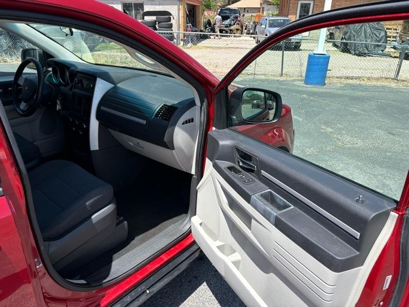 Dodge Grand Caravan SE 2010