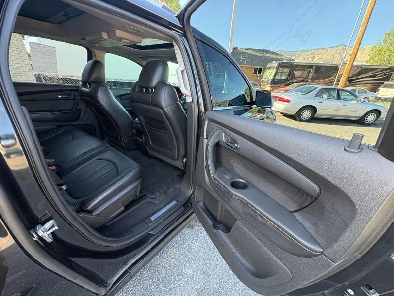 GMC Acadia Denali AWD 2012
