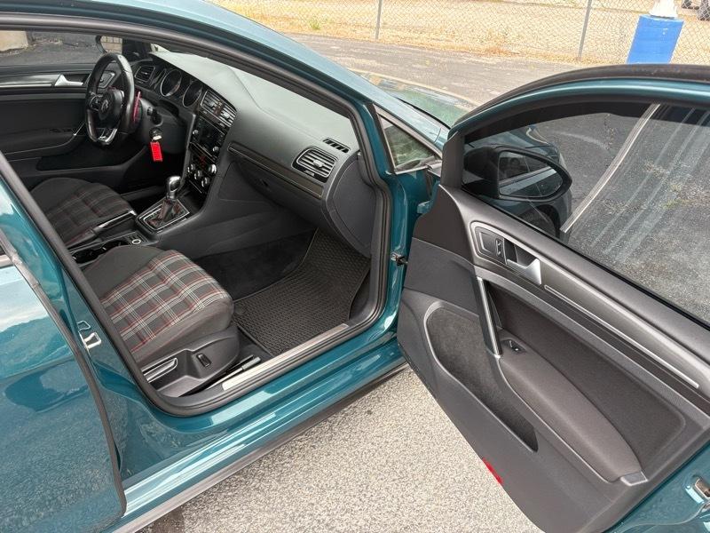 Volkswagen Golf GTI SE 6A 4-Door 2018