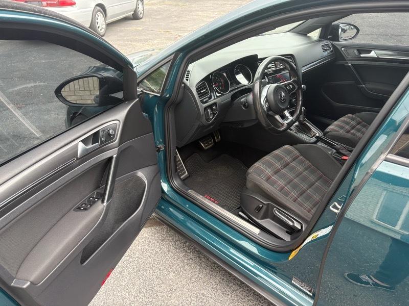Volkswagen Golf GTI SE 6A 4-Door 2018