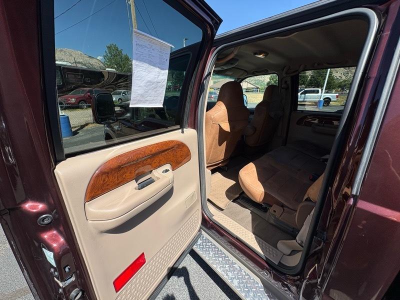 Ford F-350 SD Lariat Crew Cab Long Bed 4WD 2004