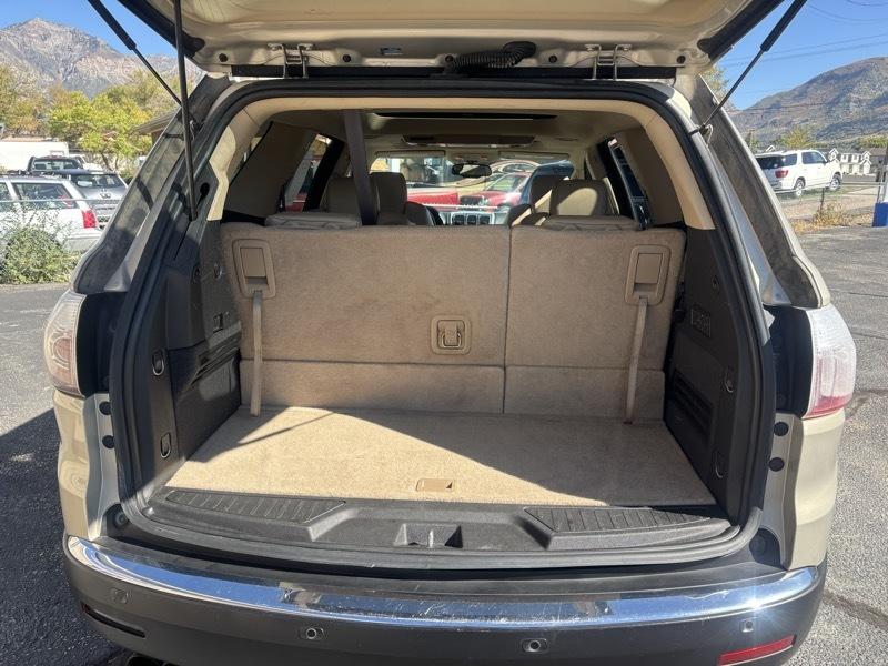 GMC Acadia SLT-2 AWD 2010