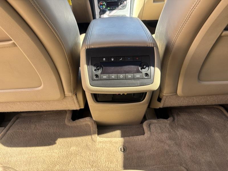 GMC Acadia SLT-2 AWD 2010