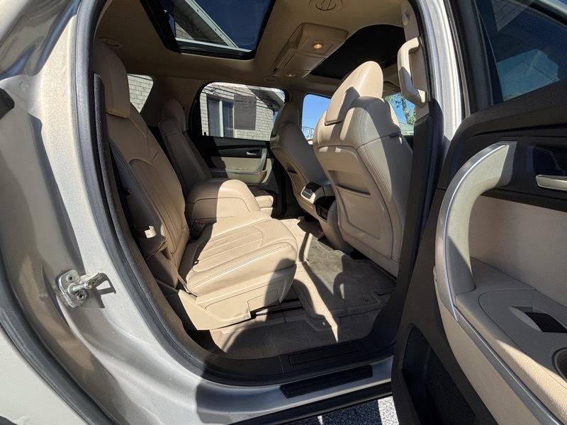 GMC Acadia SLT-2 AWD 2010