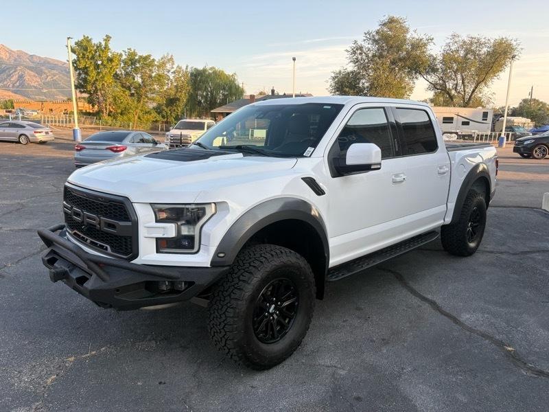 Ford F-150 Raptor SuperCrew 4WD 2017