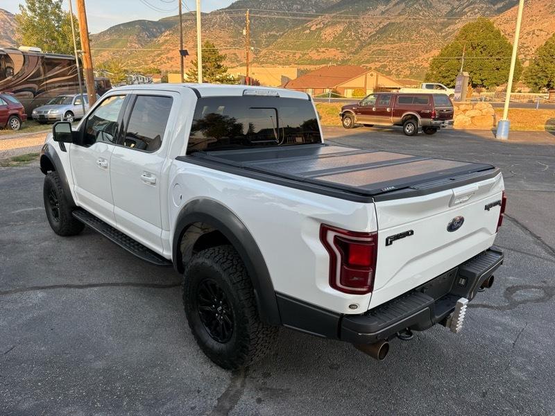 Ford F-150 Raptor SuperCrew 4WD 2017