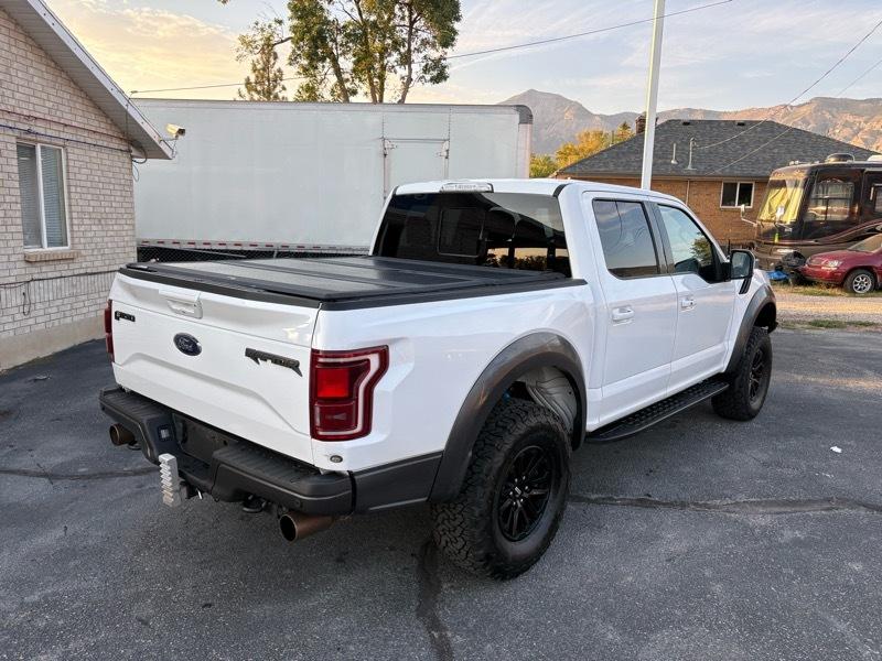Ford F-150 Raptor SuperCrew 4WD 2017