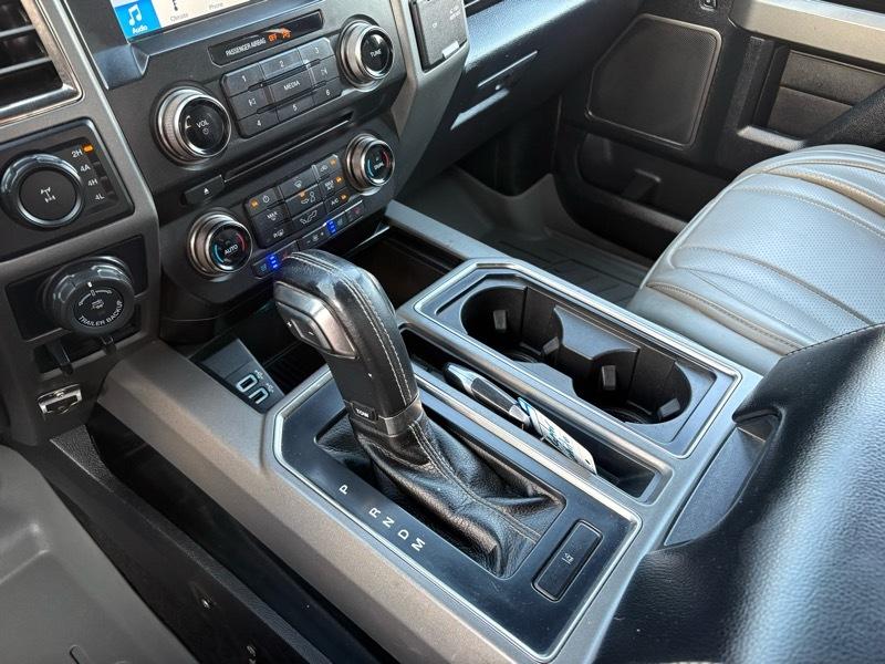 Ford F-150 Raptor SuperCrew 4WD 2017