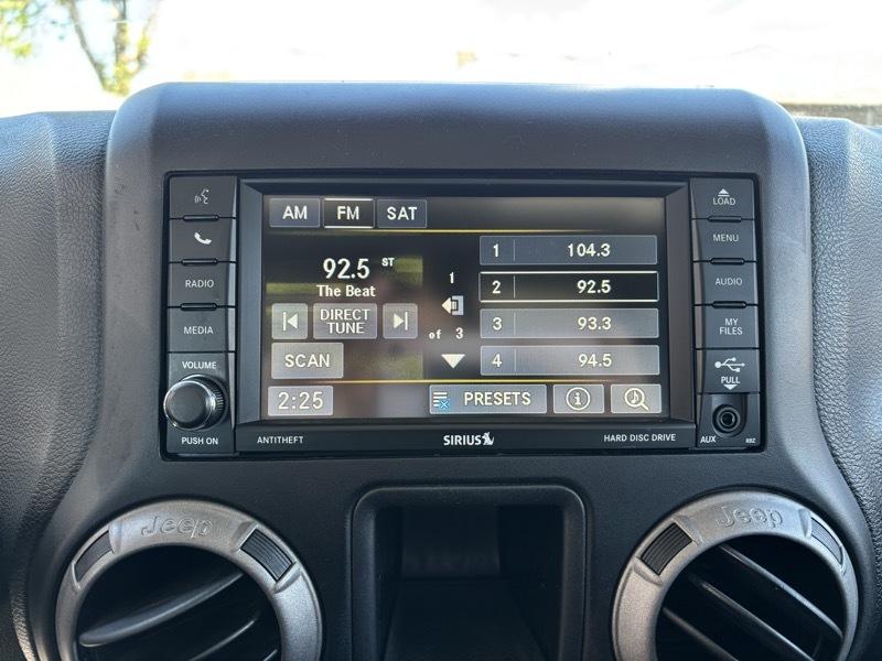 Jeep Wrangler Sport 4WD 2015