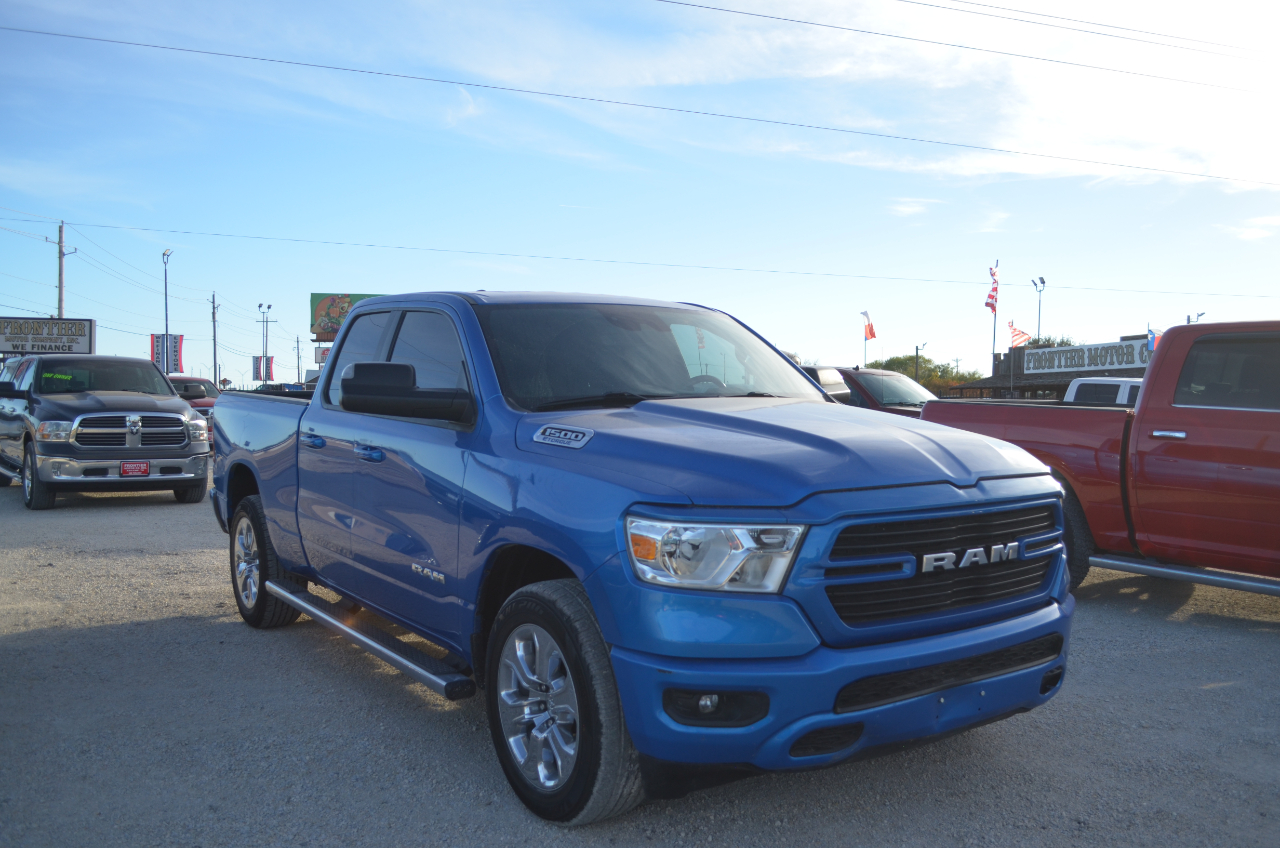 RAM 1500 Lone Star 4x2 Quad Cab 6'4" Box 2021