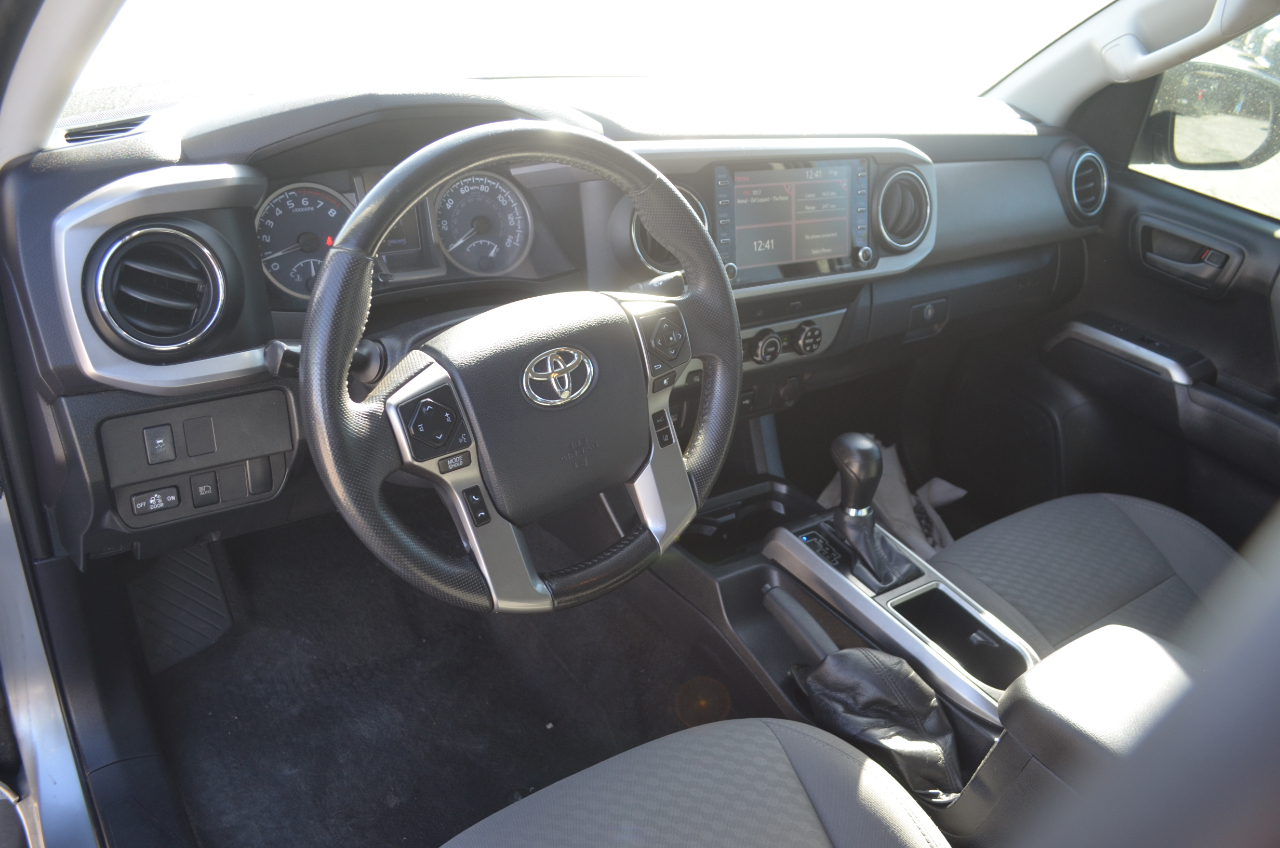 Toyota Tacoma 2WD SR5 Double Cab 5' Bed I4 AT (Natl) 2020