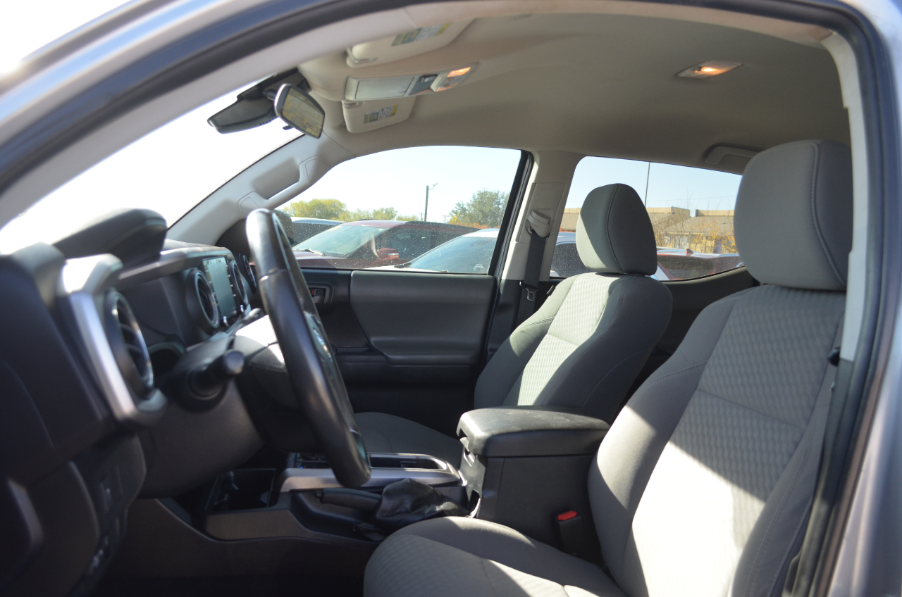 Toyota Tacoma 2WD SR5 Double Cab 5' Bed I4 AT (Natl) 2020