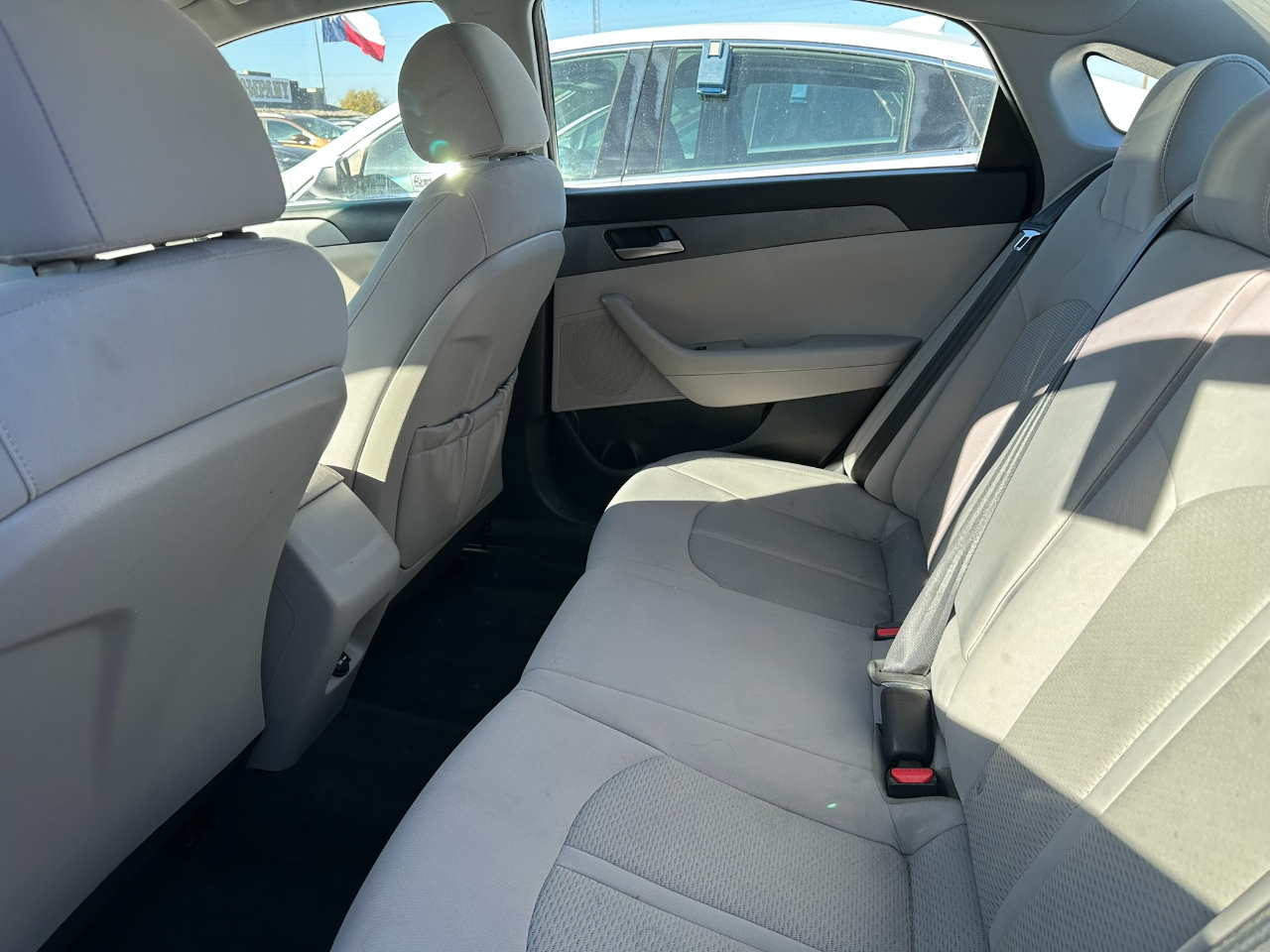 Hyundai Sonata SE 2.4L 2018