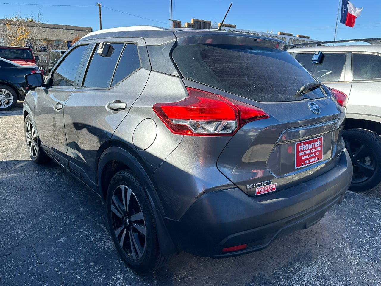 Nissan Kicks SV FWD 2018