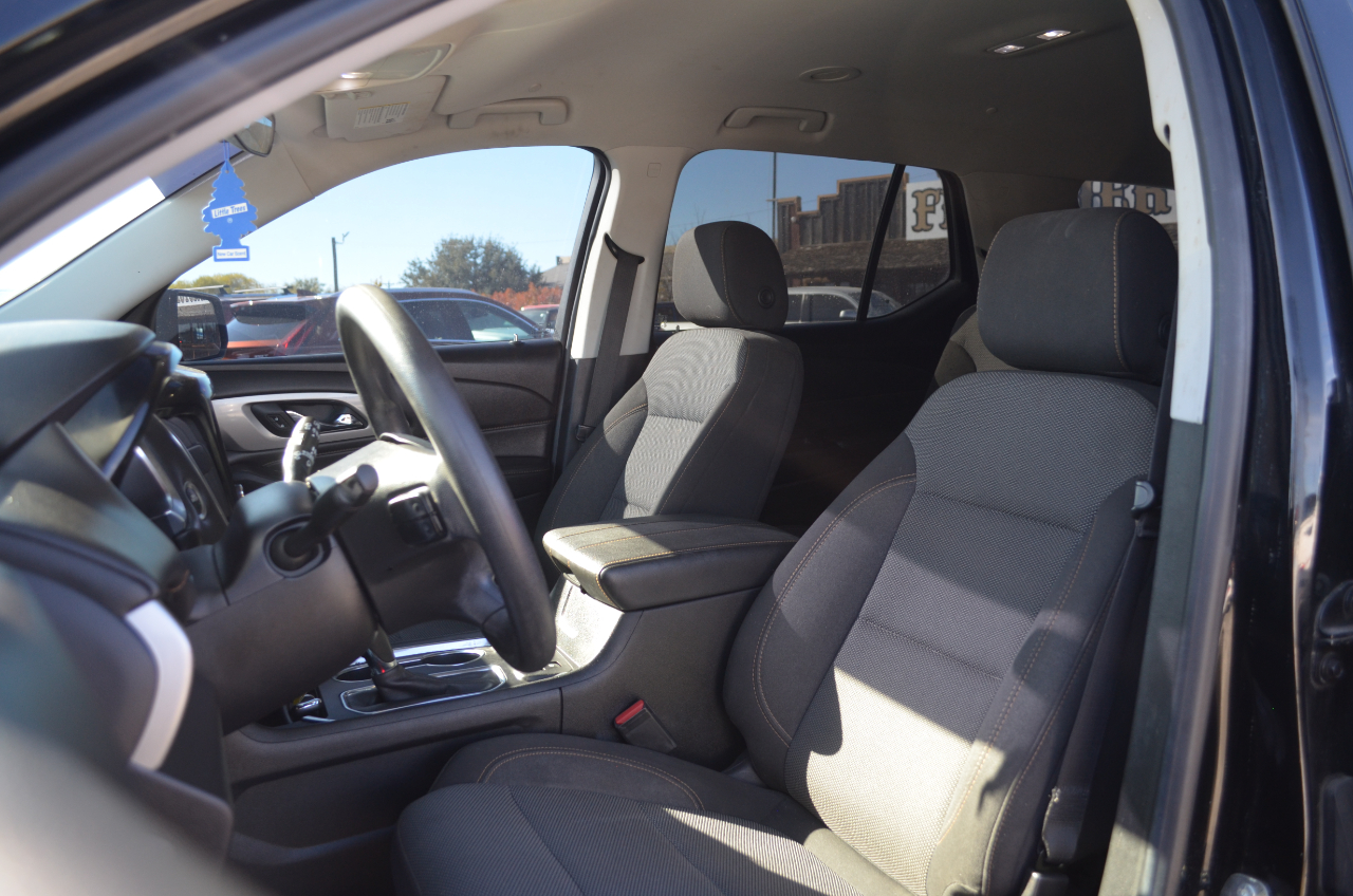 Chevrolet Traverse FWD 4dr LS w/1LS 2019