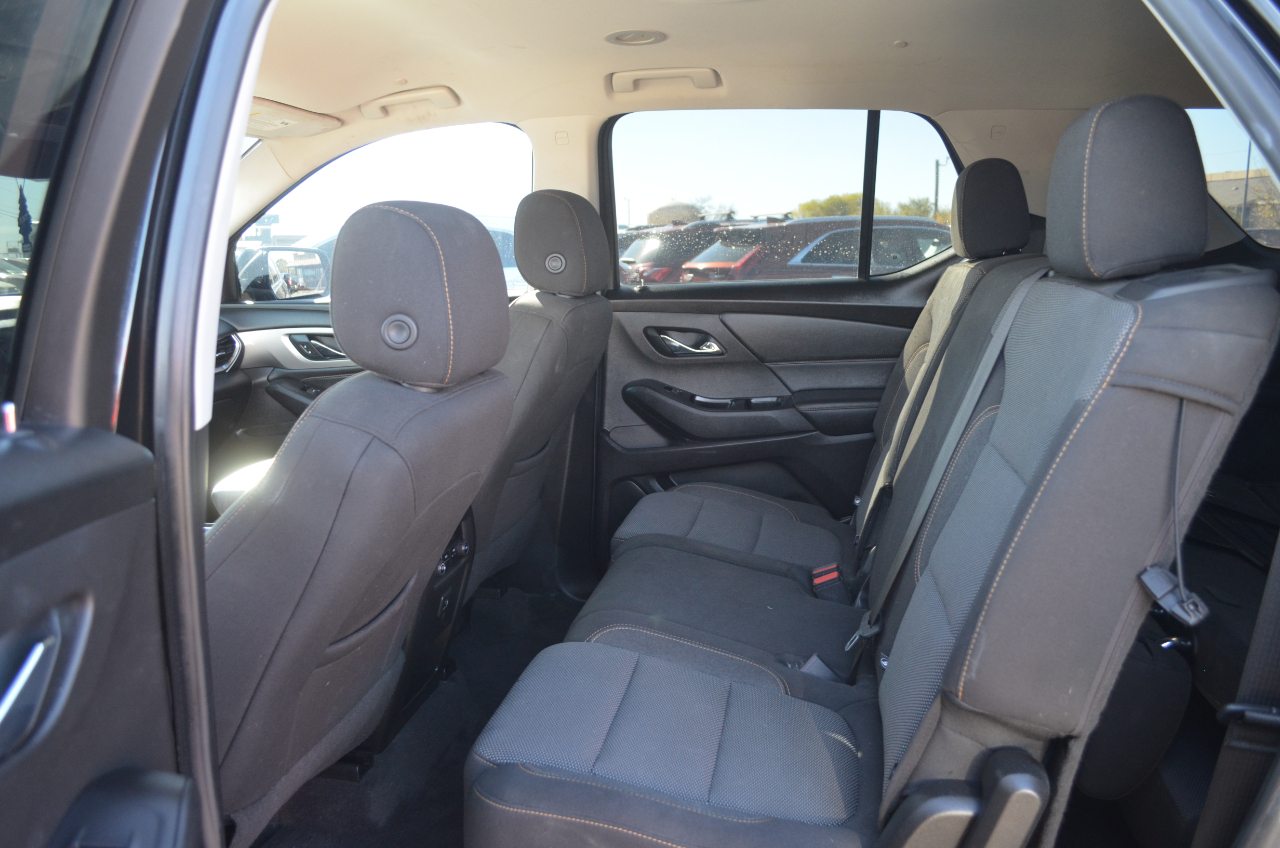 Chevrolet Traverse FWD 4dr LS w/1LS 2019