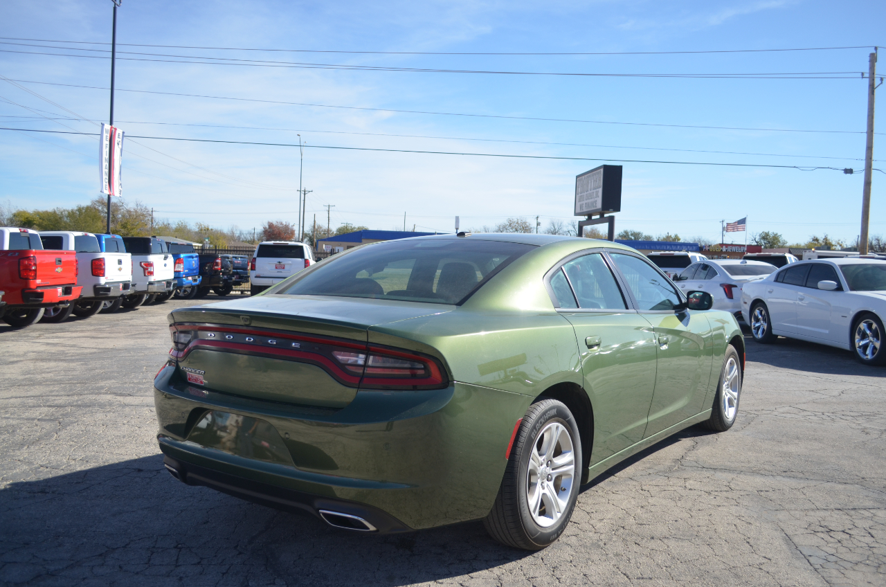 Dodge Charger SXT RWD 2022