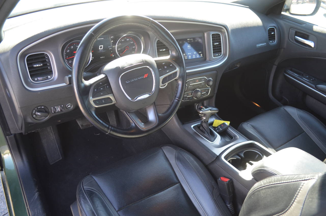 Dodge Charger SXT RWD 2022