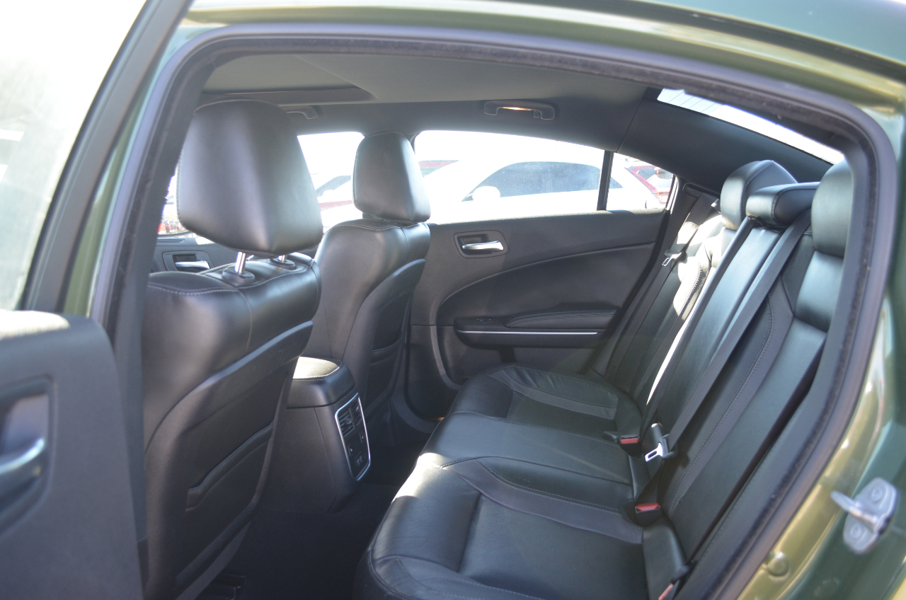 Dodge Charger SXT RWD 2022