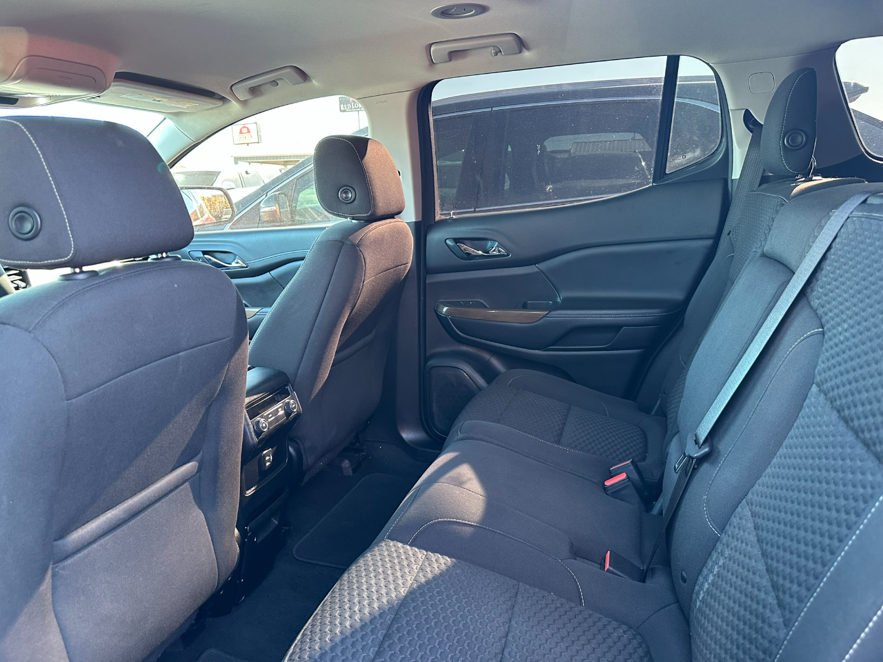 GMC Acadia FWD 4dr SLE w/SLE-1 2019