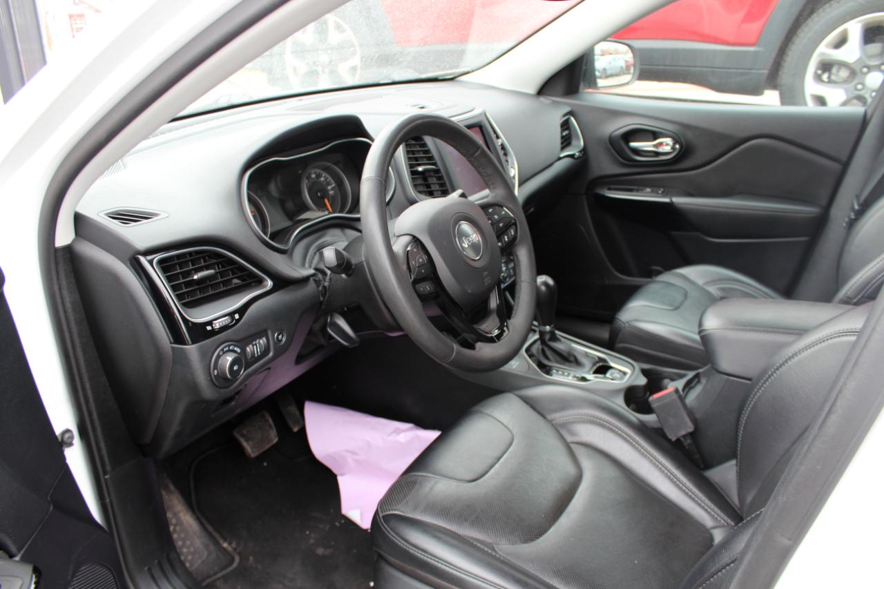 Jeep Cherokee Altitude Lux 4x4 2023