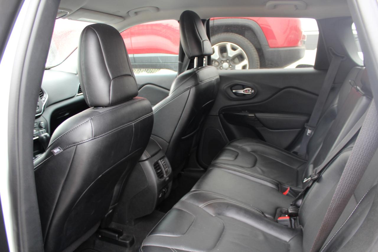 Jeep Cherokee Altitude Lux 4x4 2023