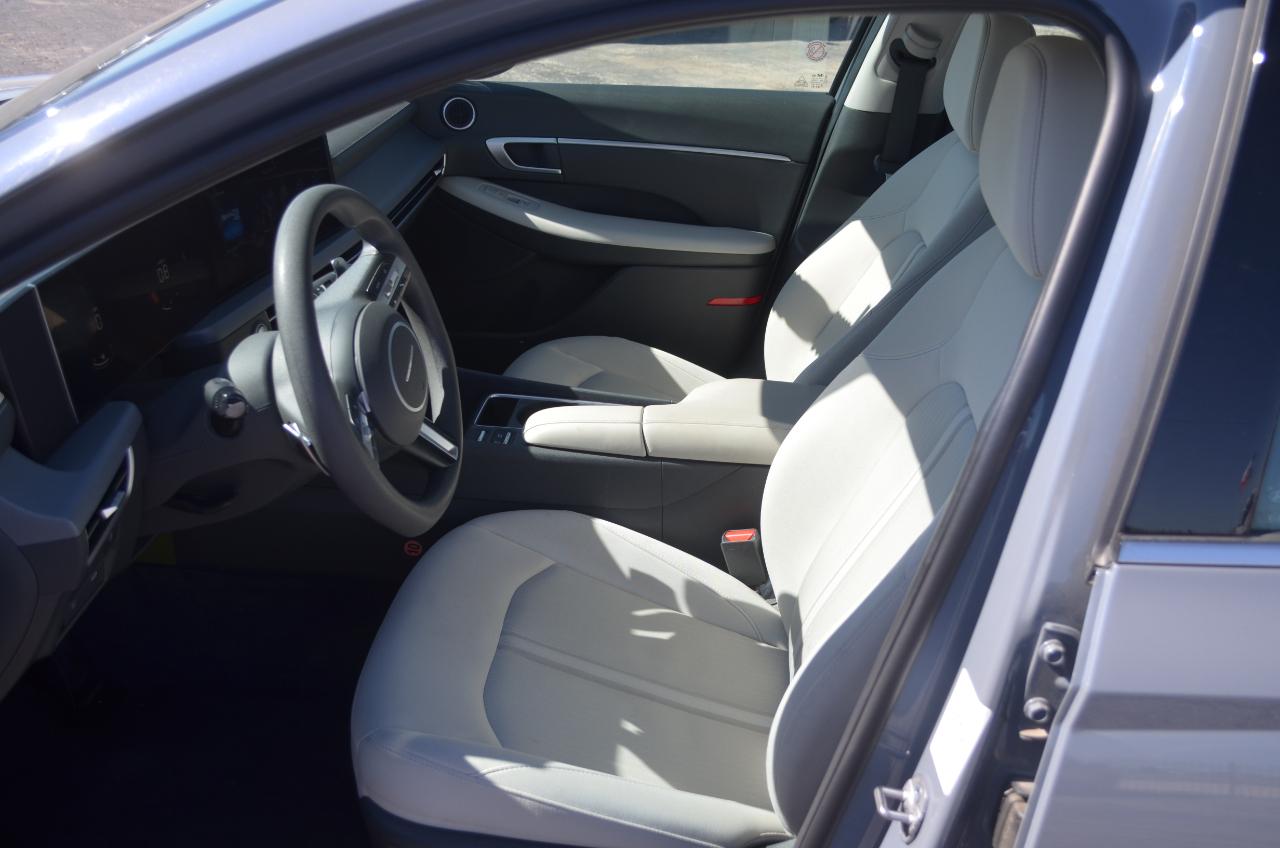 Hyundai Sonata SEL FWD 2025