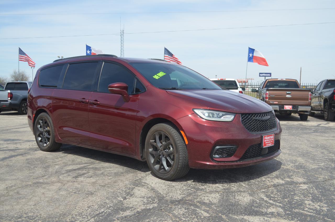 Chrysler Pacifica Touring FWD 2021