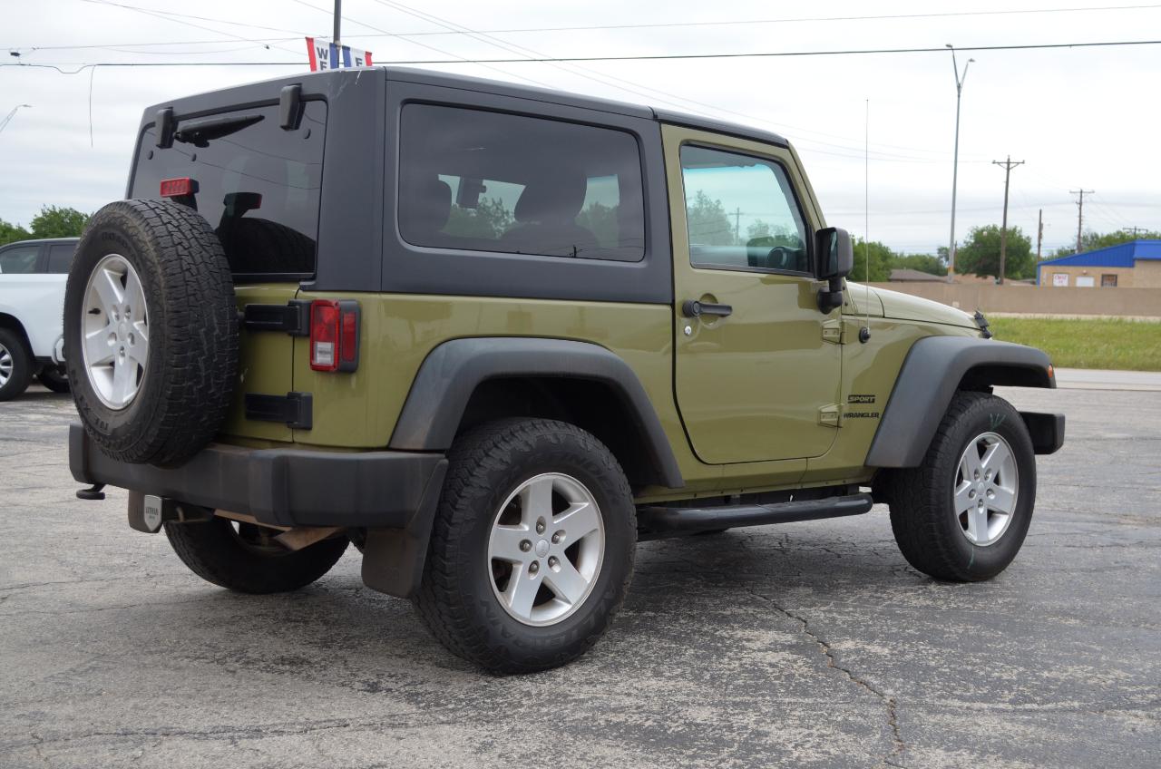 Jeep Wrangler 4WD 2dr Sport 2013