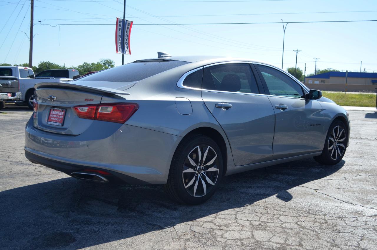 Chevrolet Malibu 4dr Sdn RS 2024