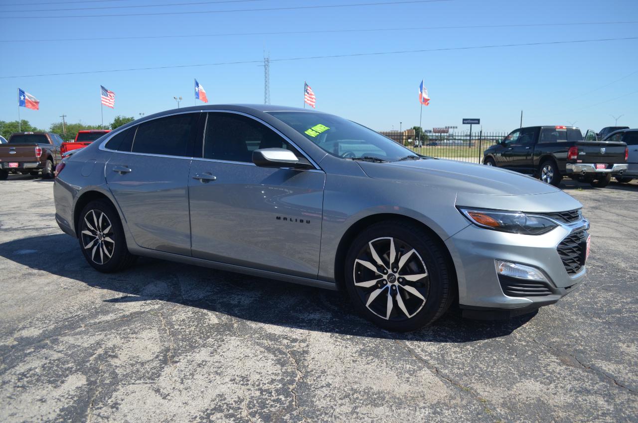 Chevrolet Malibu 4dr Sdn RS 2024