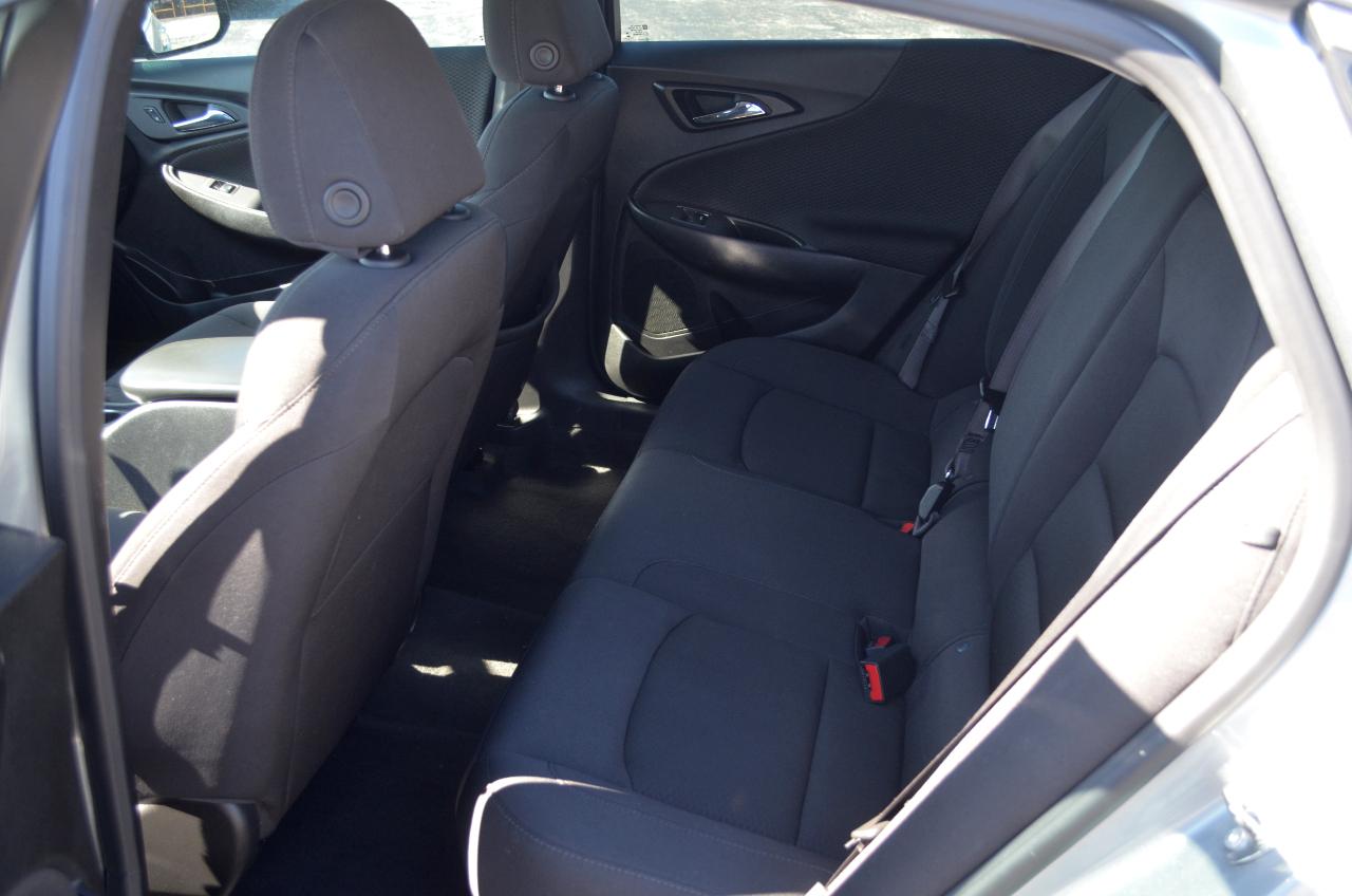 Chevrolet Malibu 4dr Sdn RS 2024