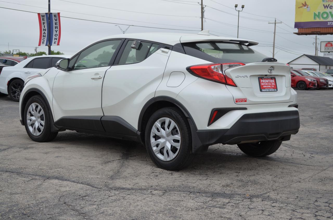 Toyota C-HR Nightshade FWD (Natl) 2021