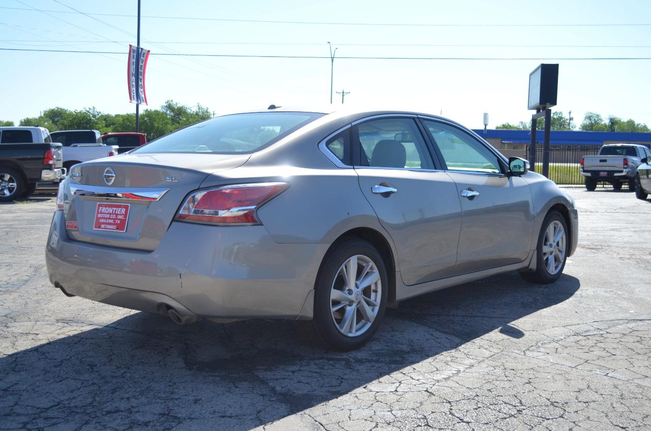 Nissan Altima 4dr Sdn I4 2.5 SL 2015