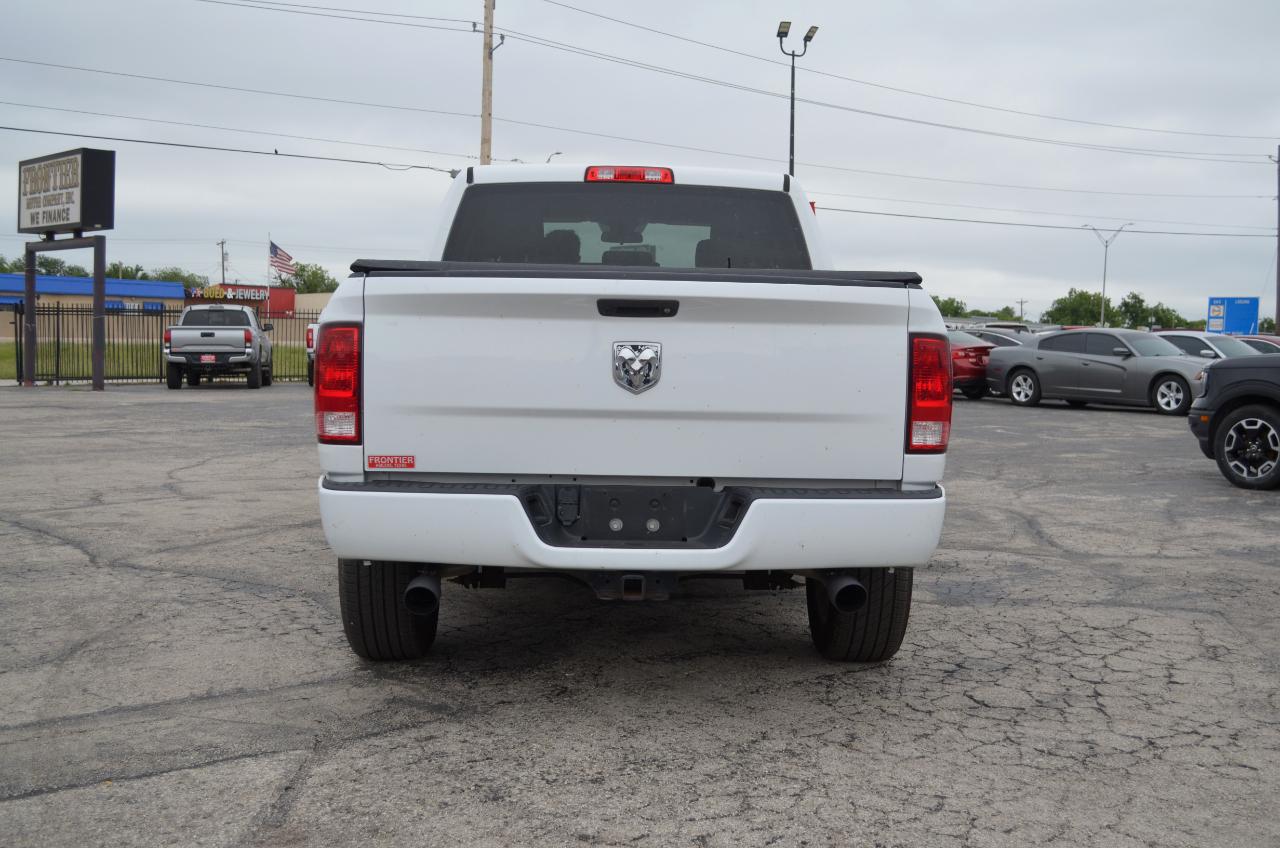 RAM 1500 Express 4x2 Crew Cab 5'7" Box 2018