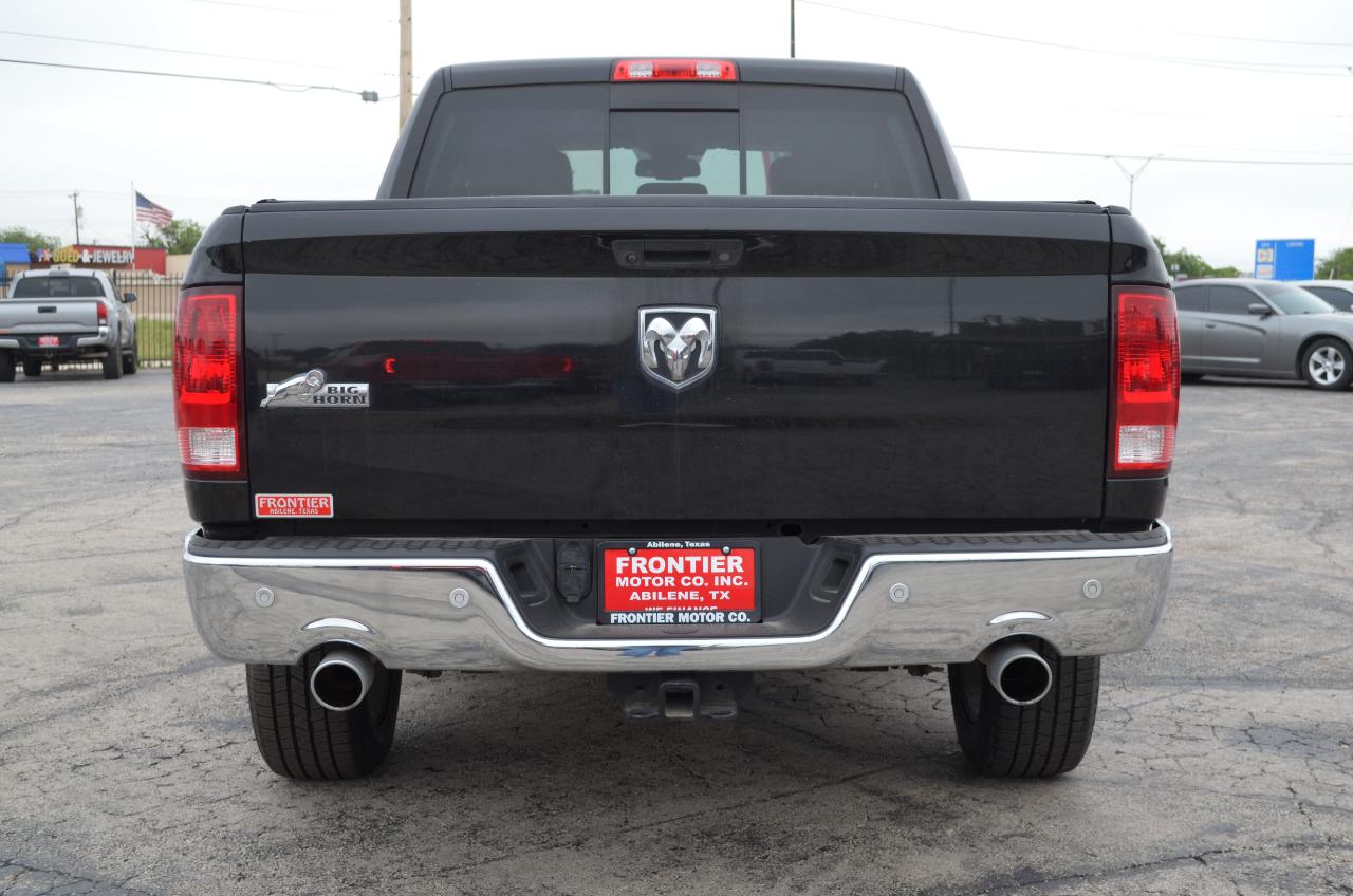 RAM 1500 Big Horn 4x2 Crew Cab 5'7" Box 2017