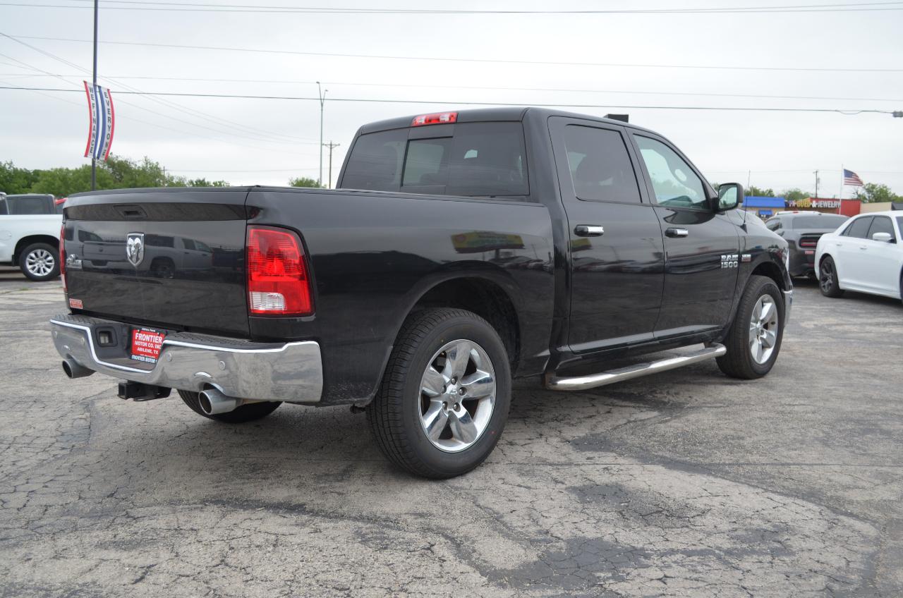 RAM 1500 Big Horn 4x2 Crew Cab 5'7" Box 2017