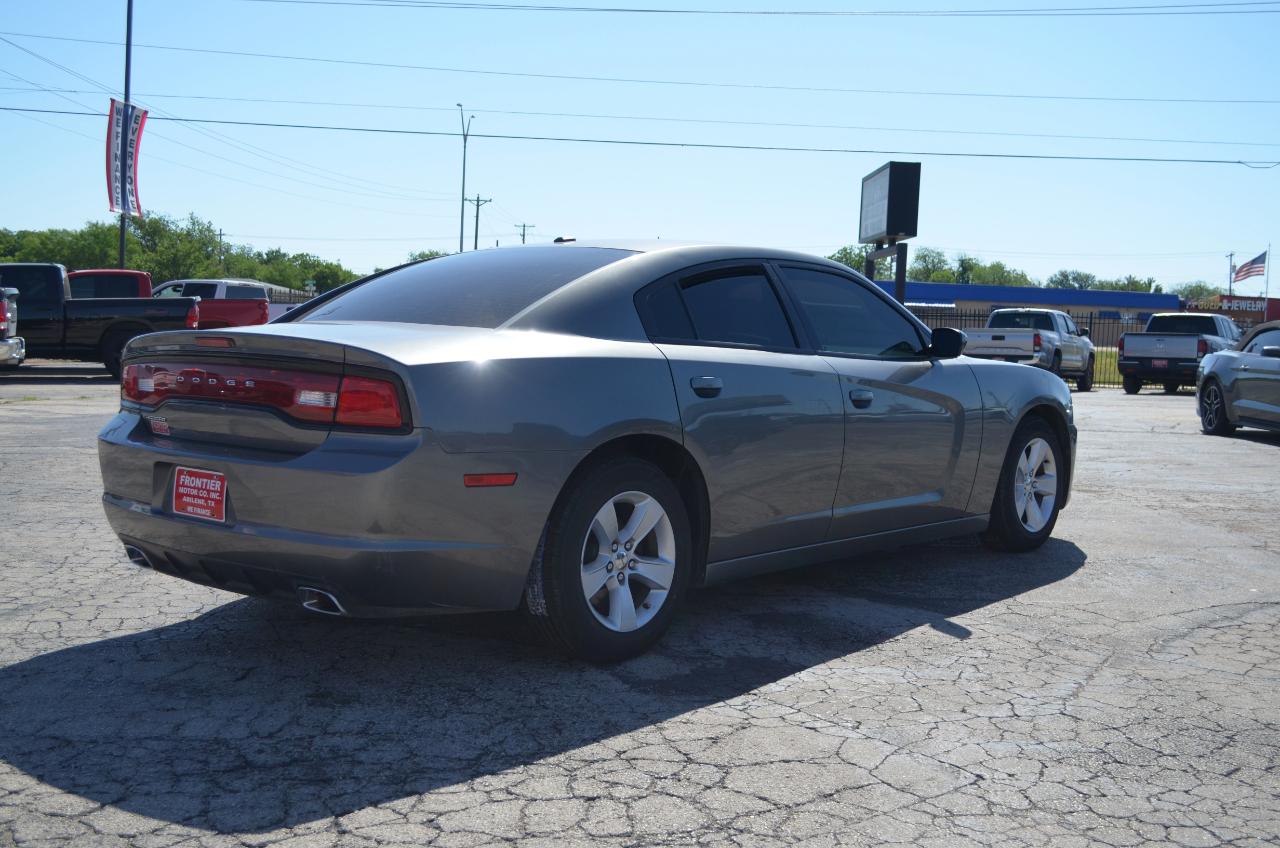 Dodge Charger 4dr Sdn SXT RWD 2012